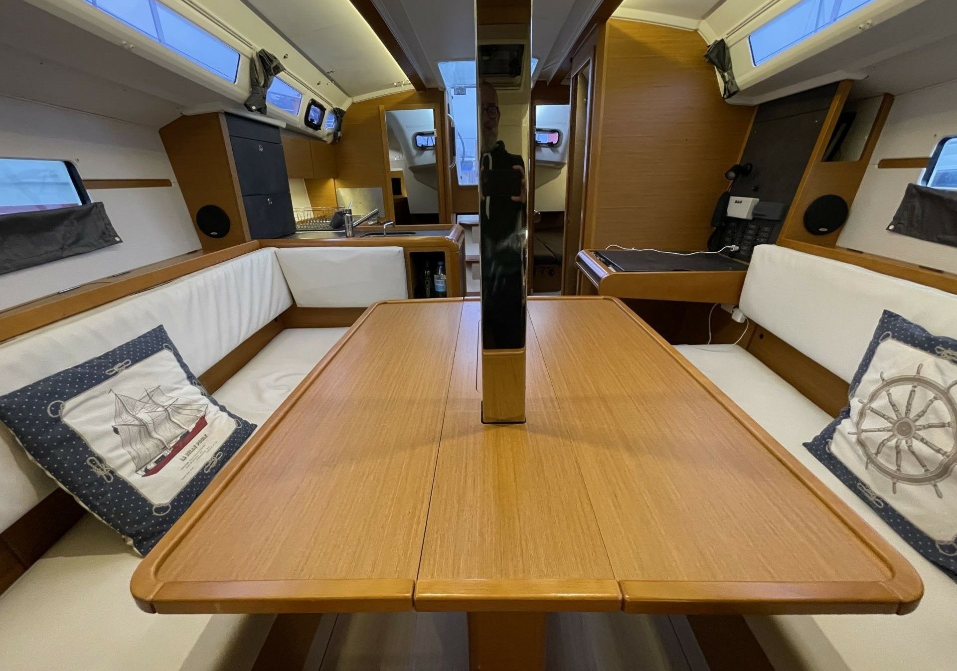Jeanneau Sun Odyssey 349 | Pikoleto
