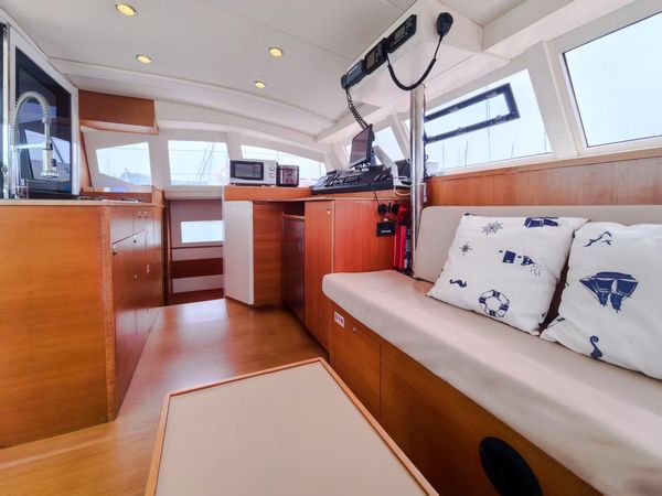 Comet Cat 37 | Andaman Discovery