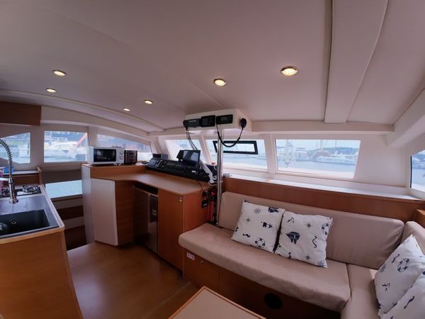 Comet Cat 37 | Andaman Discovery