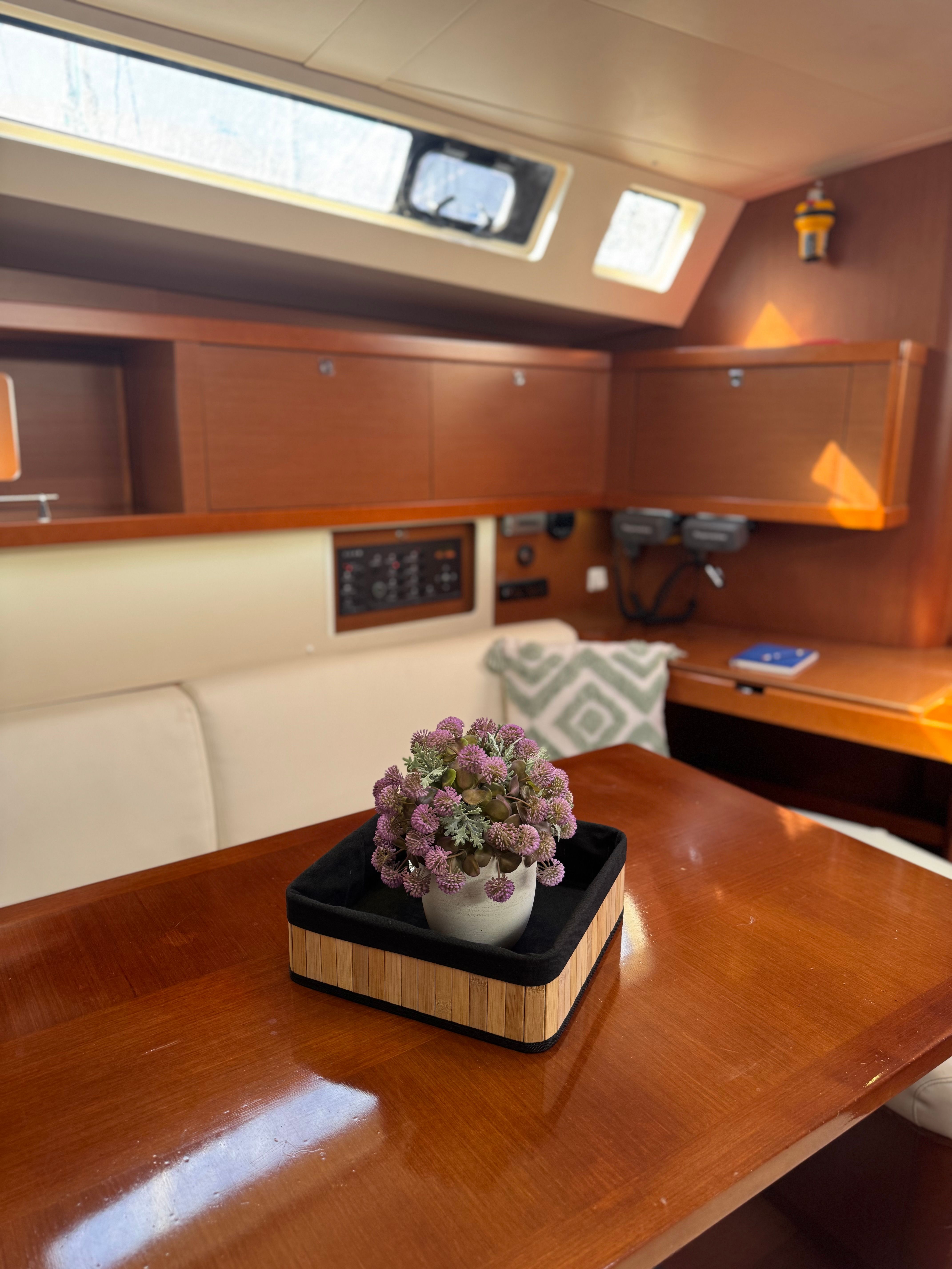 Beneteau Oceanis 45 | Stella