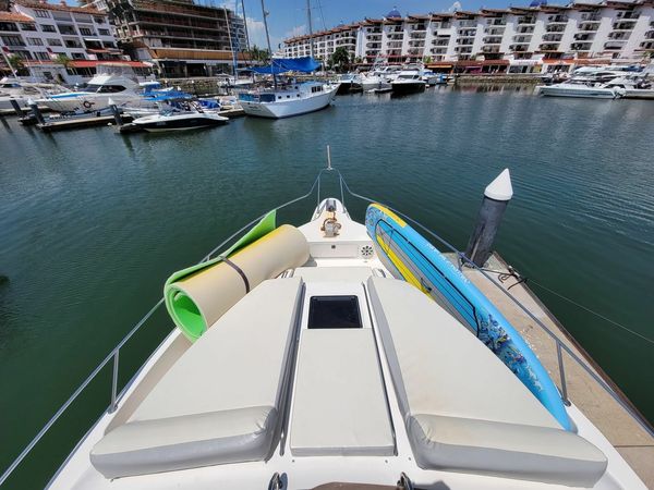 Sea Ray 440 Express Bridge | Magic Moments