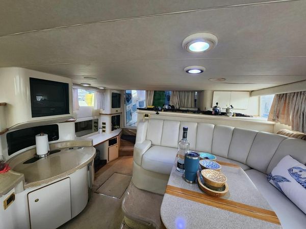 Sea Ray 440 Express Bridge | Magic Moments