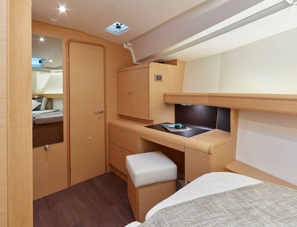 Jeanneau Sun Odyssey 449 | Sylvia