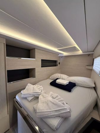 Leopard 45 | Tropical Squeeze