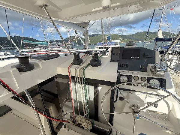 Leopard 45 | Tropical Squeeze