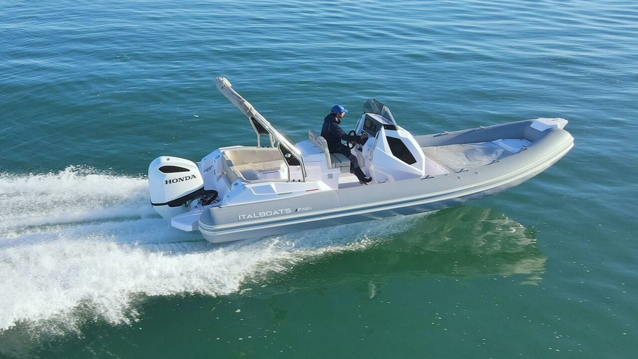 Predator 700 | 25