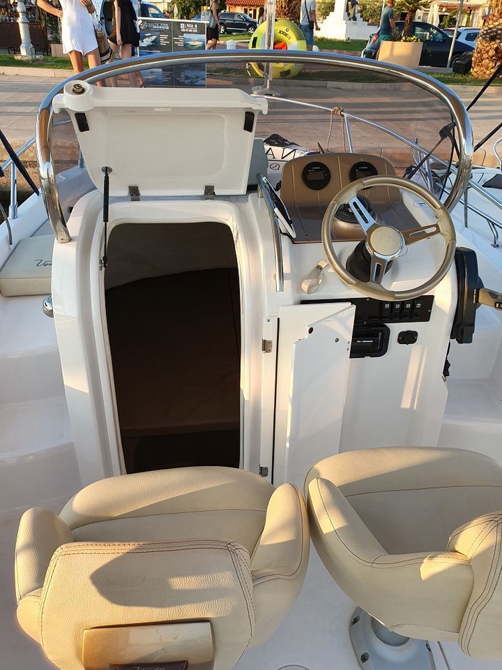 Sessa Key Largo 20 Deck | Romans