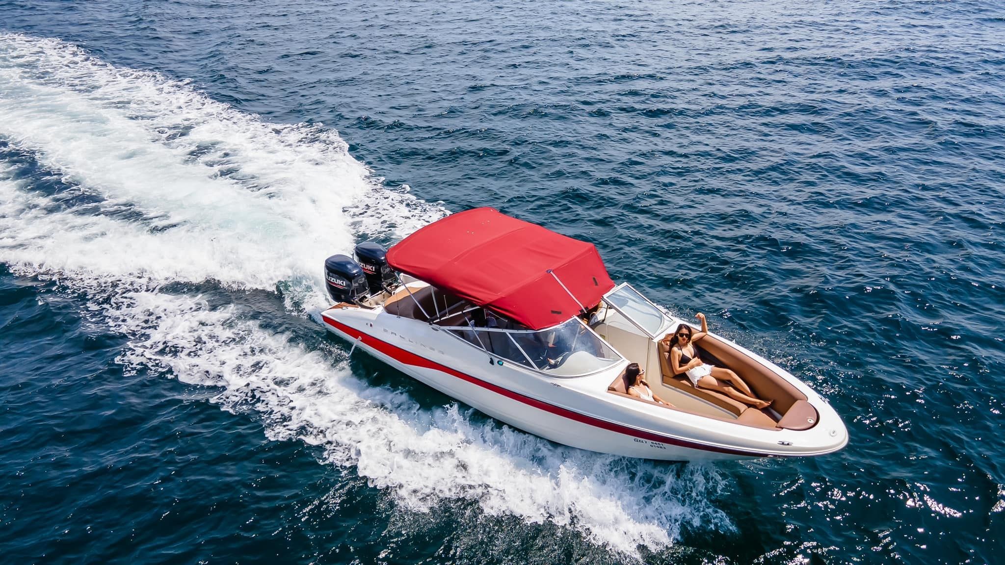 Bayliner 2350 | Red Arrow