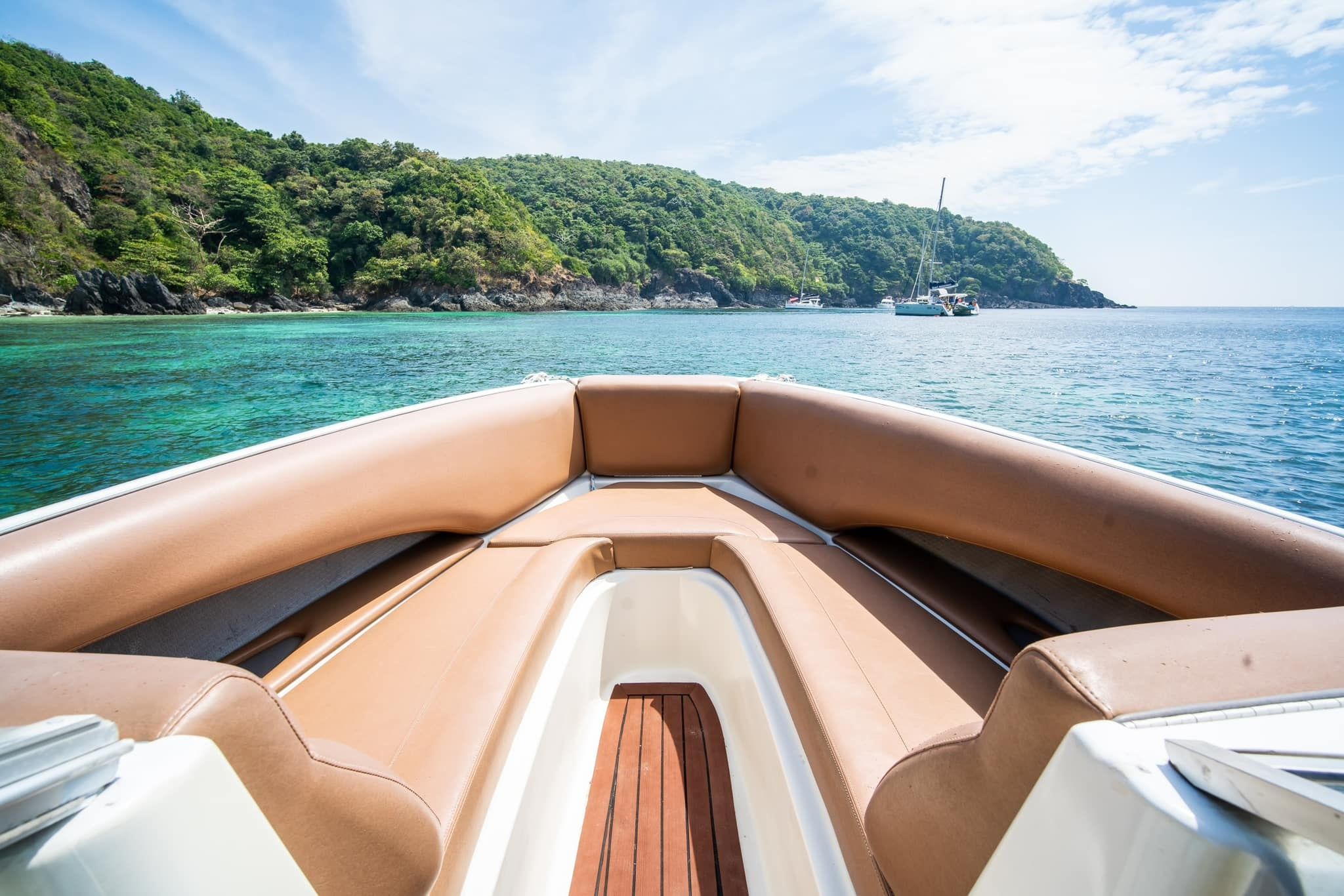 Bayliner 2350 | Red Arrow