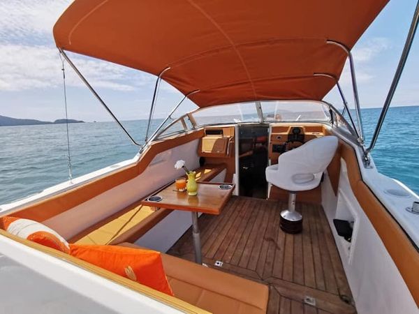 Regal 2700 | Seahorse