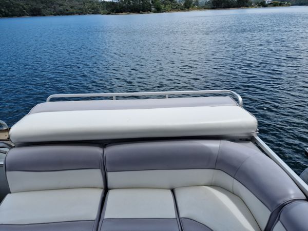 Sun Tracker 24 | Banauticas