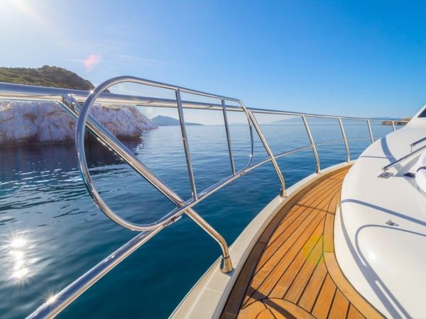 Custom Built 72 | Zeynep Lina