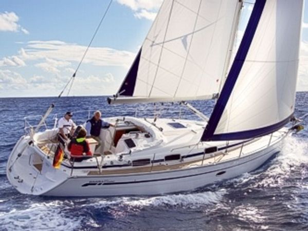 Bavaria Cruiser 37 | Be Happy