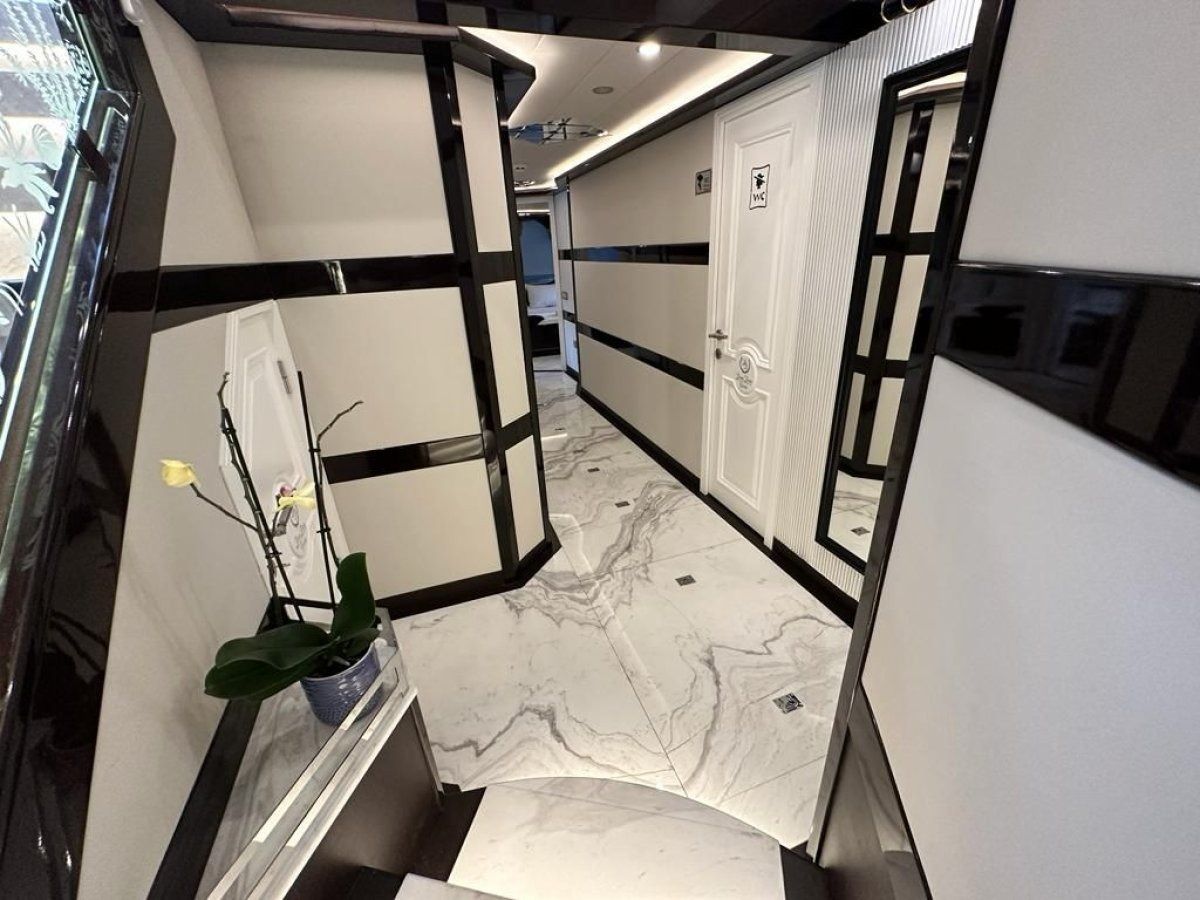 Custom Built 105 | Dender Istanbul