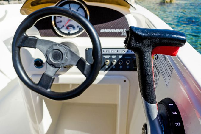 Bayliner Element | 15