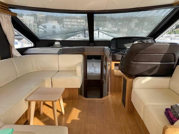 Absolute 56 | Portals Hills