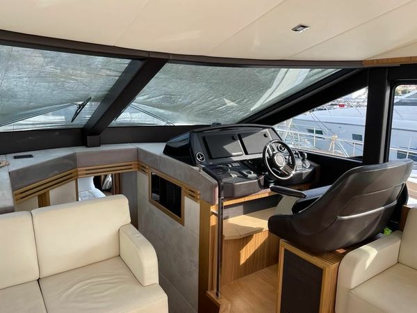 Absolute 56 | Portals Hills