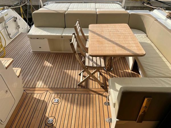 Absolute 56 | Portals Hills