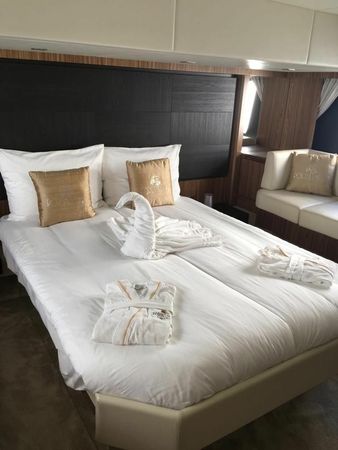 Absolute 56 | Portals Hills