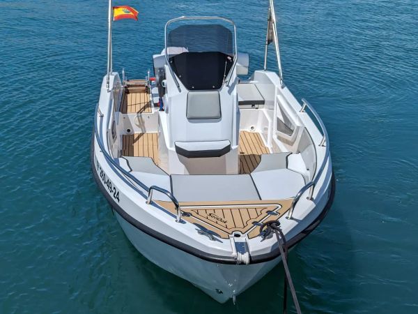 Trimarchi Nica | 24