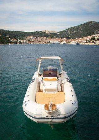 Mariner Shogun 700 | 12