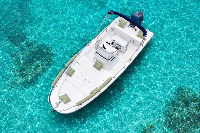 Boston Whaler 220 Dauntless | 10