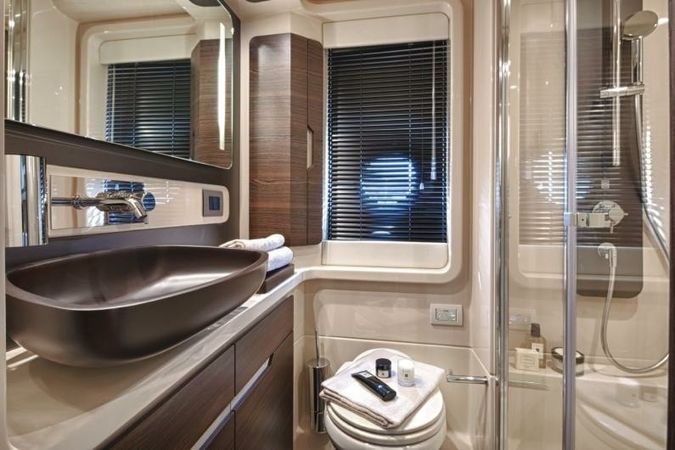 Azimut 50 Fly | Sunrise