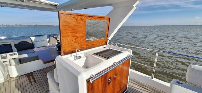 Azimut 50 Fly | Sunrise