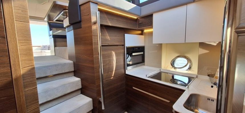 Azimut 50 Fly | Sunrise