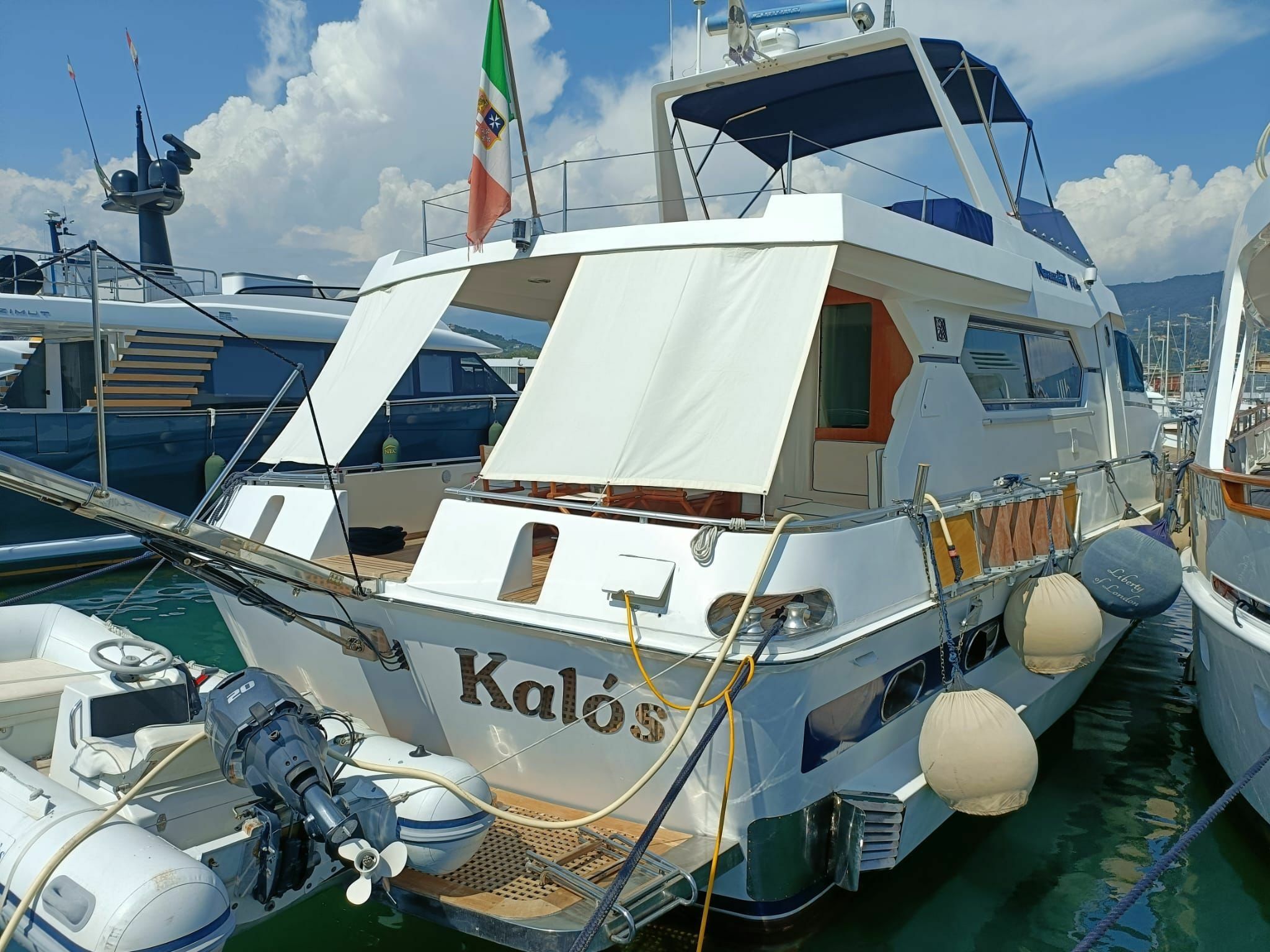 Navar 22 | Kalos