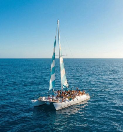 Custom Built 36 | Island Magic