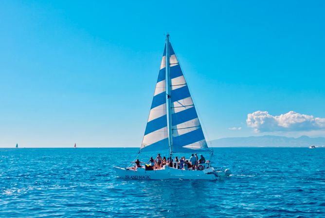 Custom Built 36 | Island Magic