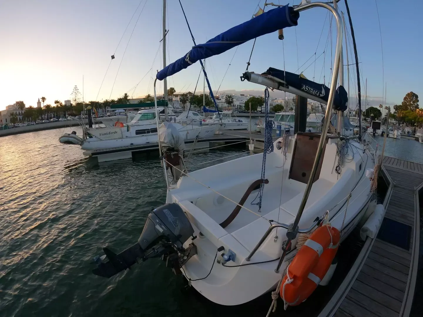 Astraea 235 Sprinter | Azimut