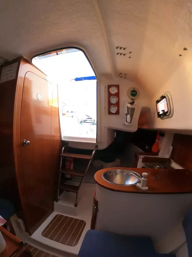 Astraea 235 Sprinter | Azimut