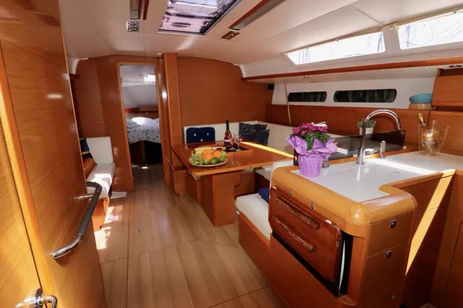 Jeanneau Sun Odyssey 439 | Lady Linda