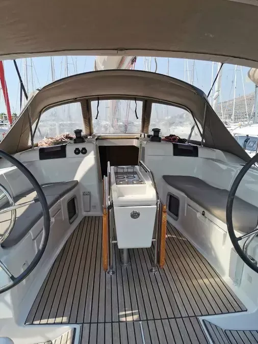 Jeanneau Sun Odyssey 439 | Lady Linda