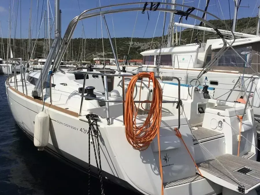 Jeanneau Sun Odyssey 439 | Lady Linda