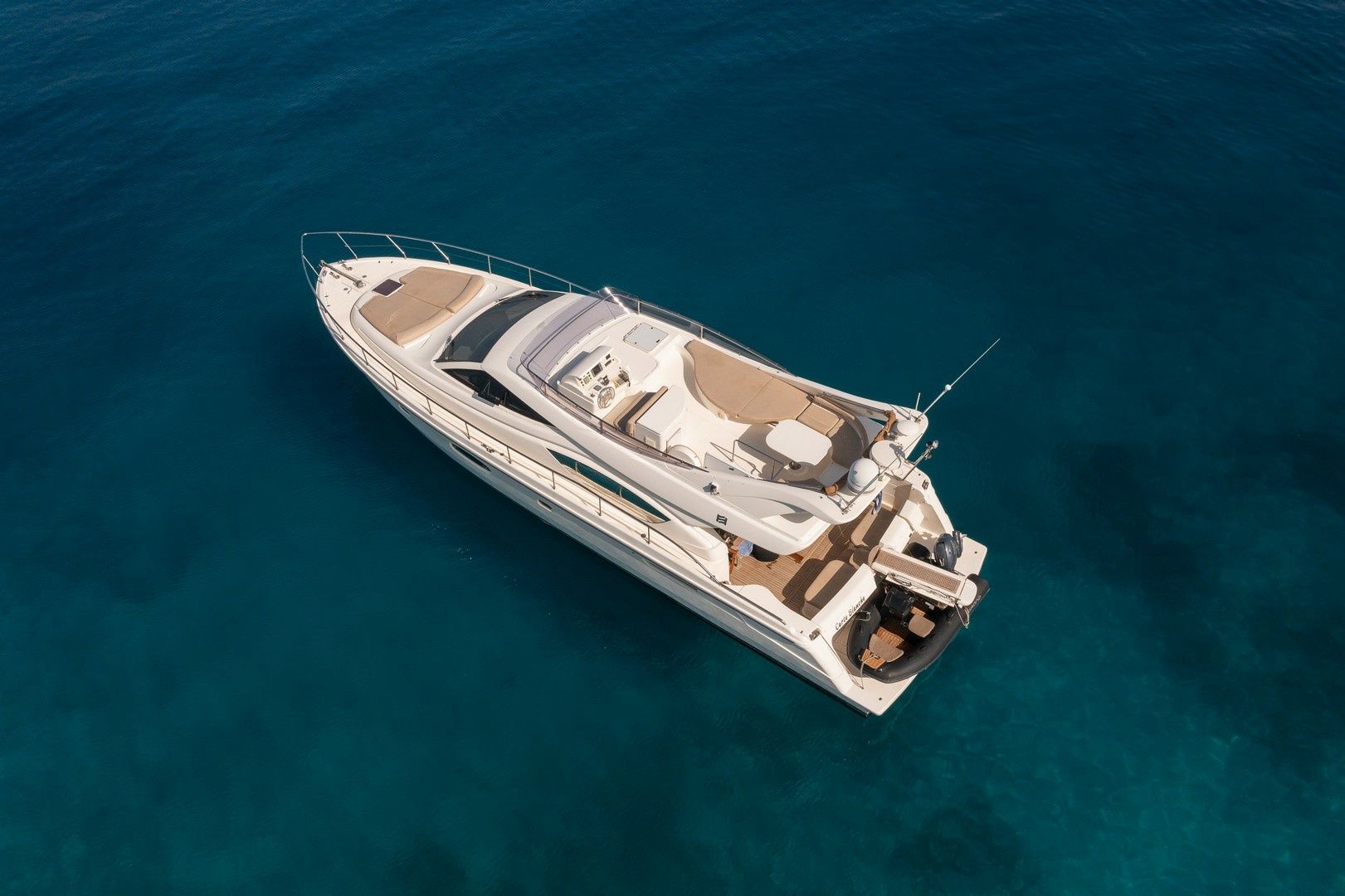 Ferretti 550 | Carte Blanche
