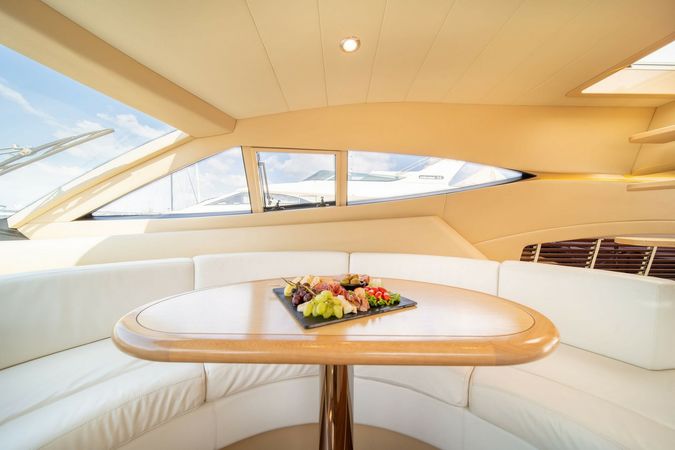Ferretti 550 | Carte Blanche