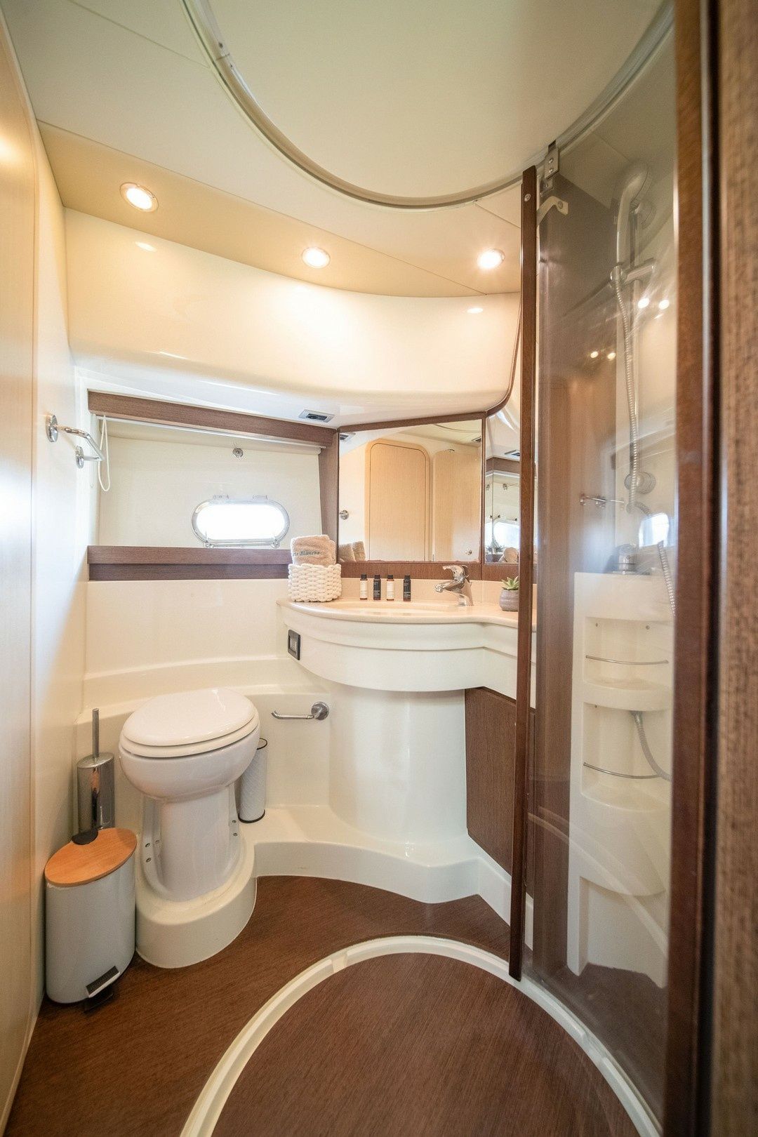 Ferretti 550 | Carte Blanche