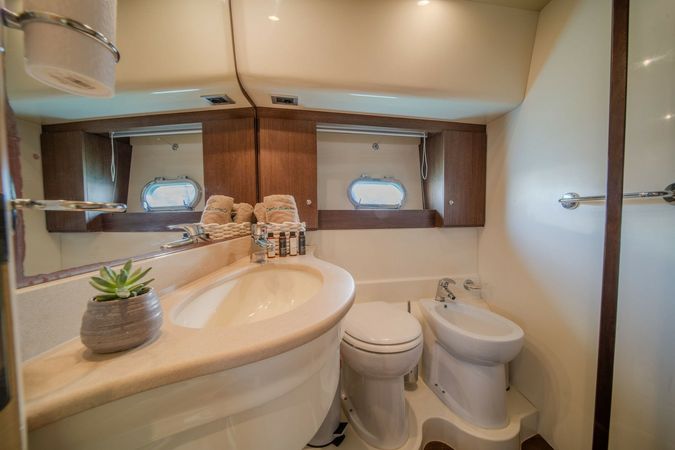 Ferretti 550 | Carte Blanche