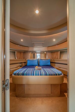 Ferretti 550 | Carte Blanche