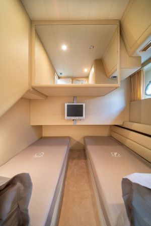 Ferretti 550 | Carte Blanche