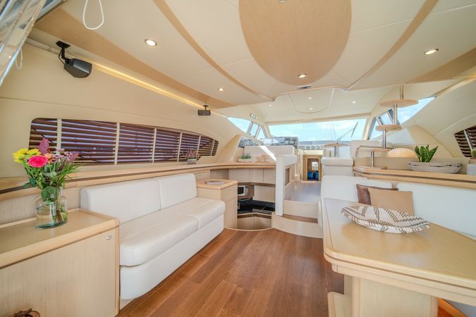 Ferretti 550 | Carte Blanche