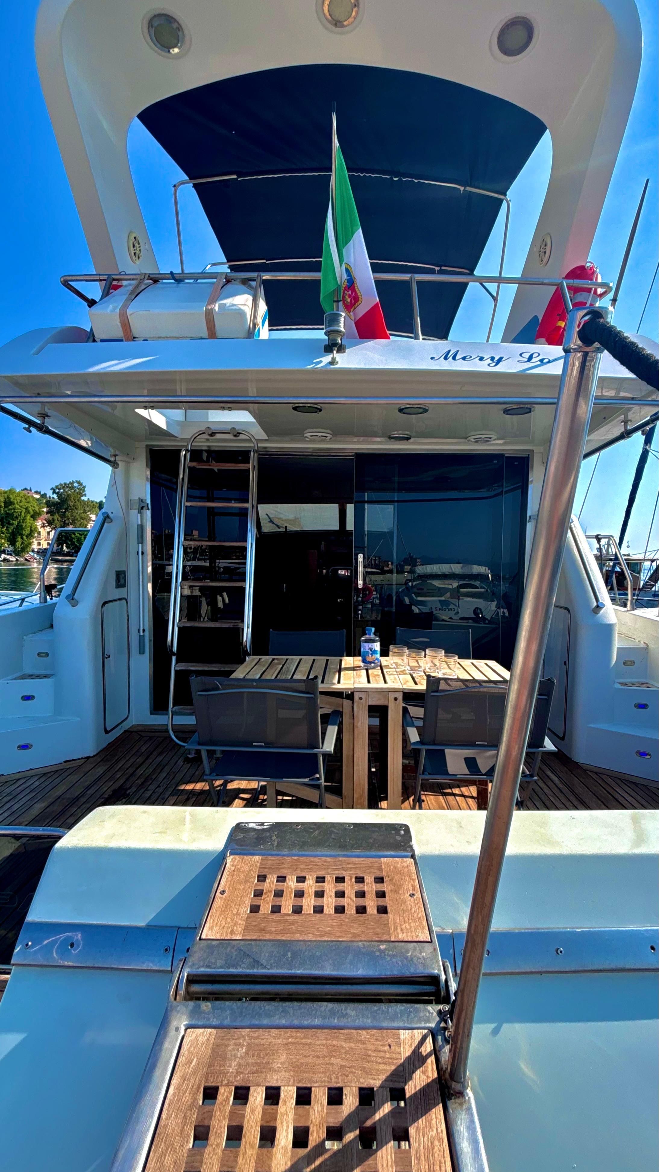 Alpa 52 | Mary Io