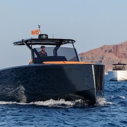 Pardo 43 | Saint Dimitrius