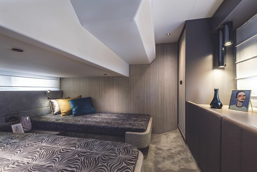 Cranchi 36 | Sun Sail 1