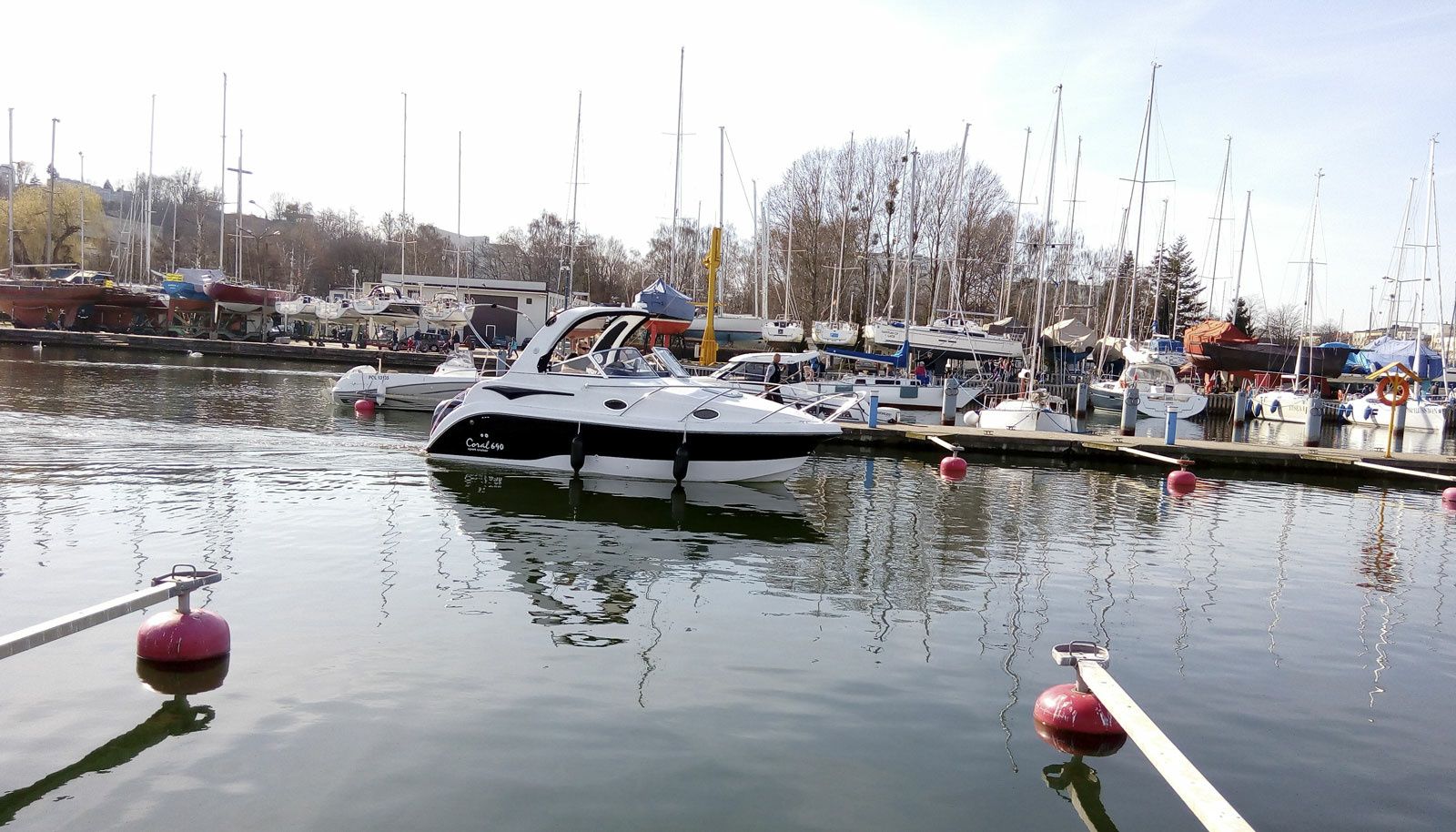 Coral 690 Sport Cruiser | Sun Sail 3