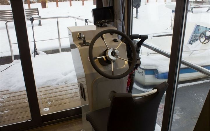 La Mare Apart LL | Lisa