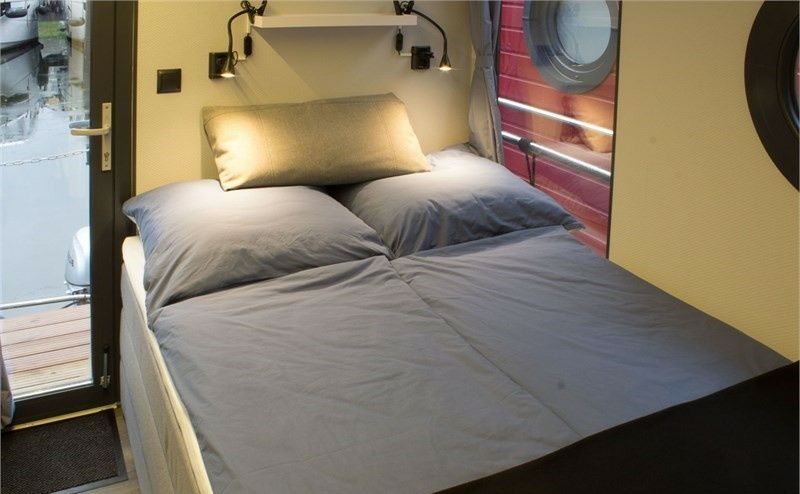 La Mare Apart LL | Lisa